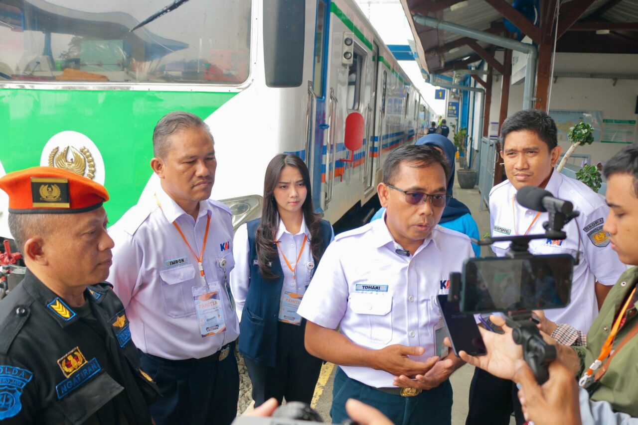 Sukses Berikan Layanan Kesehatan Gratis Rail Clinic di Stasiun Maseng, Kini Kembali Hadir di Stasiun Cisaat
