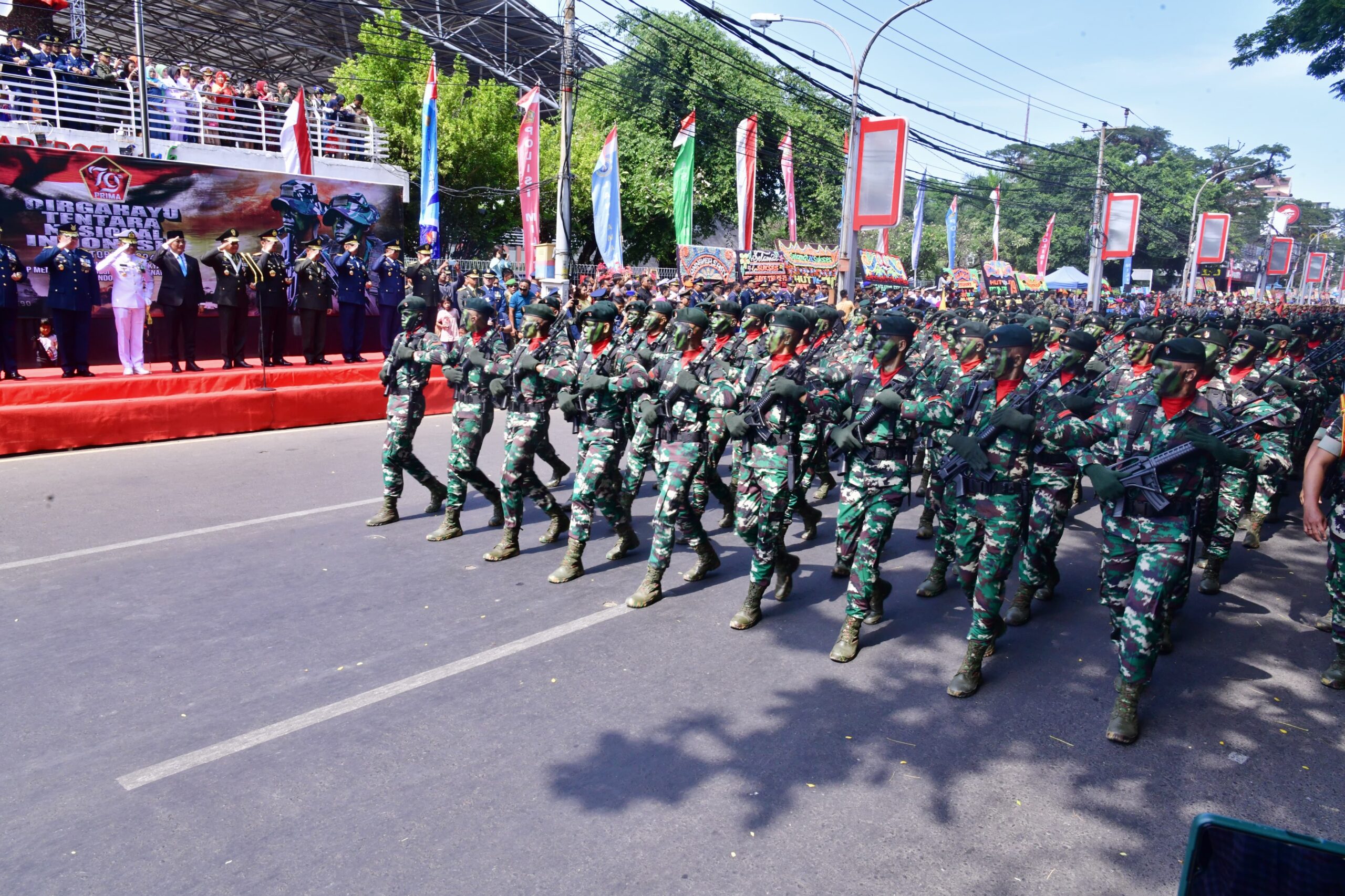 HUT TNI: Pj Gubernur Sulsel Jelaskan Peran Penting TNI untuk Pemerintahan
