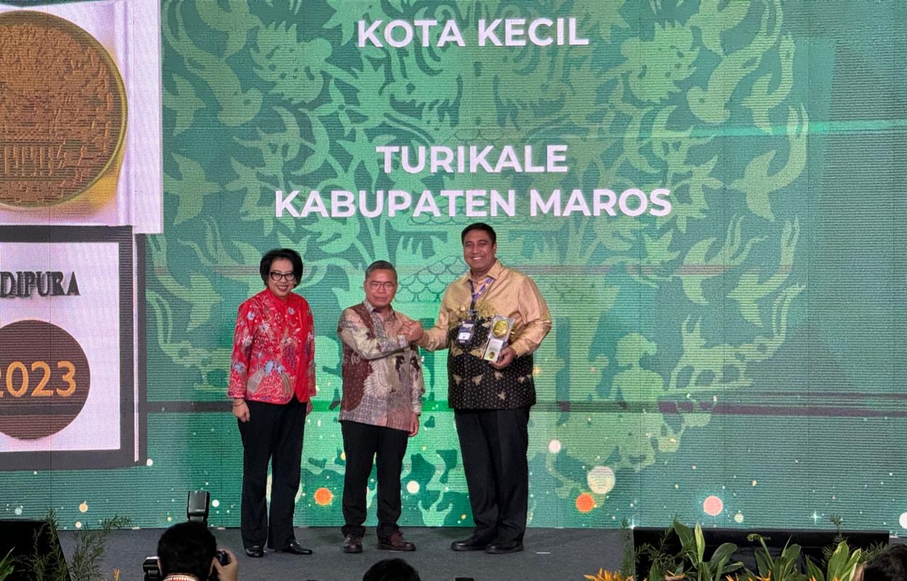 Kabupaten Maros Memenangkan Piala Adipura Kedelapan Kali
