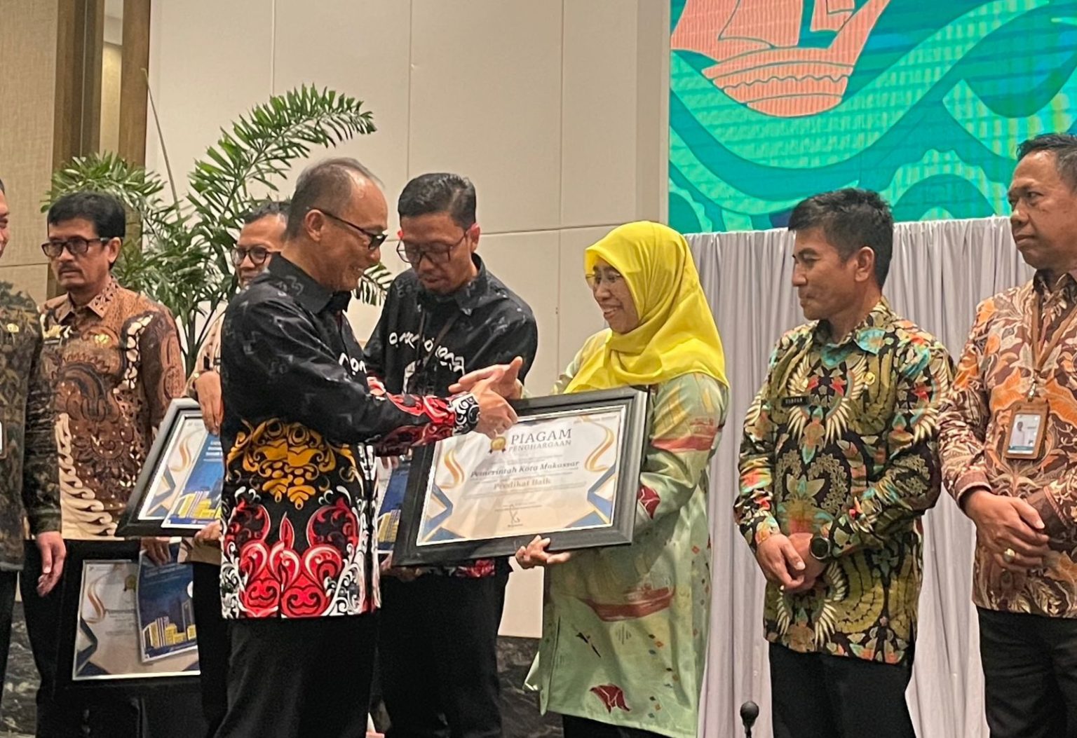 Pemkot Makassar Raih Penghargaan dalam Pembangunan Statistik Sektoral