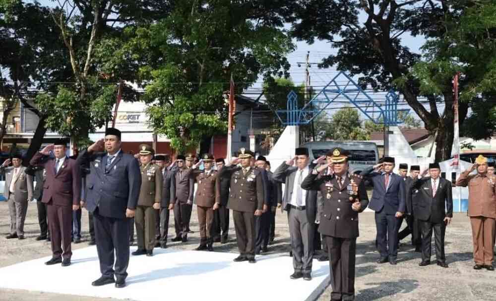 Bupati Maros Chaidir Syam Pimpin Upacara Peringatan Hari Pahlawan