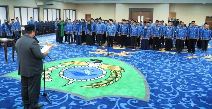 Bupati Maros Melantik dan Mengambil Sumpah Jabatan Pegawai Negeri Sipil