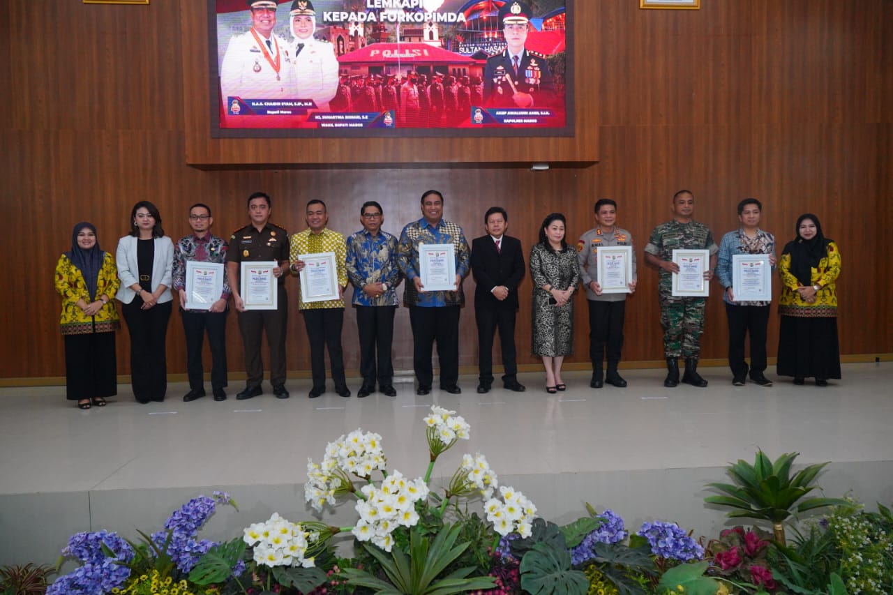 Bupati Maros Menerima Penghargaan Presisi Award 2023