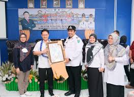 Bupati Maros Saat Menerima Kunjungan Menkes RI