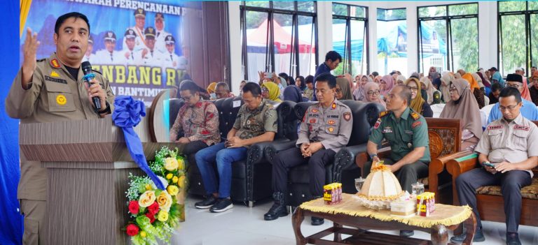 Bupati Maros Saat Pelaksanaan Musyawarah Perencanaan Pembangunan Kecamatan Bantimurung