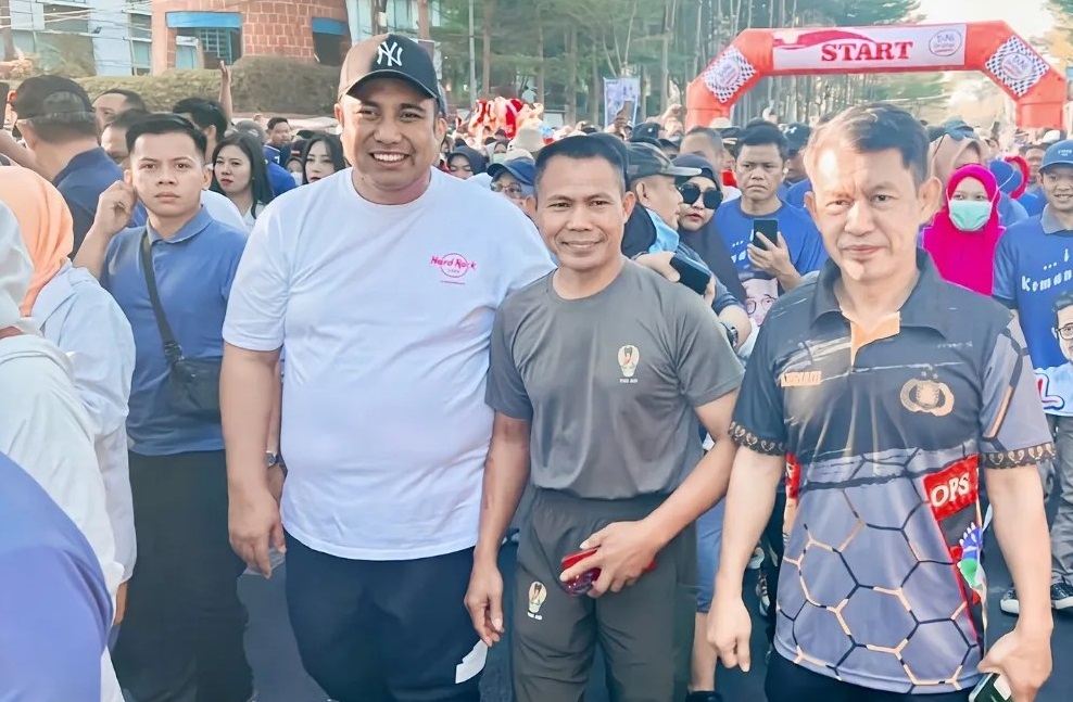 Chaidir Syam Hadiri Kegiatan Jalan Santai “TANI ON STAGE” di Pantai Losari