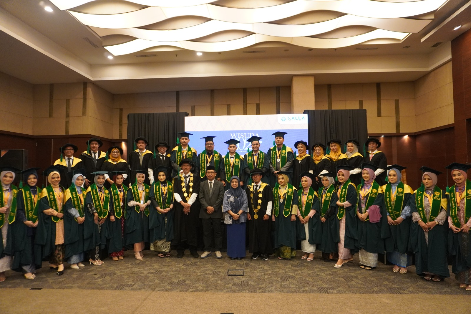 Gelar Wisuda Ke-2, Kalla Institute Cetak Lulusan Siap Kerja dan Wirausaha