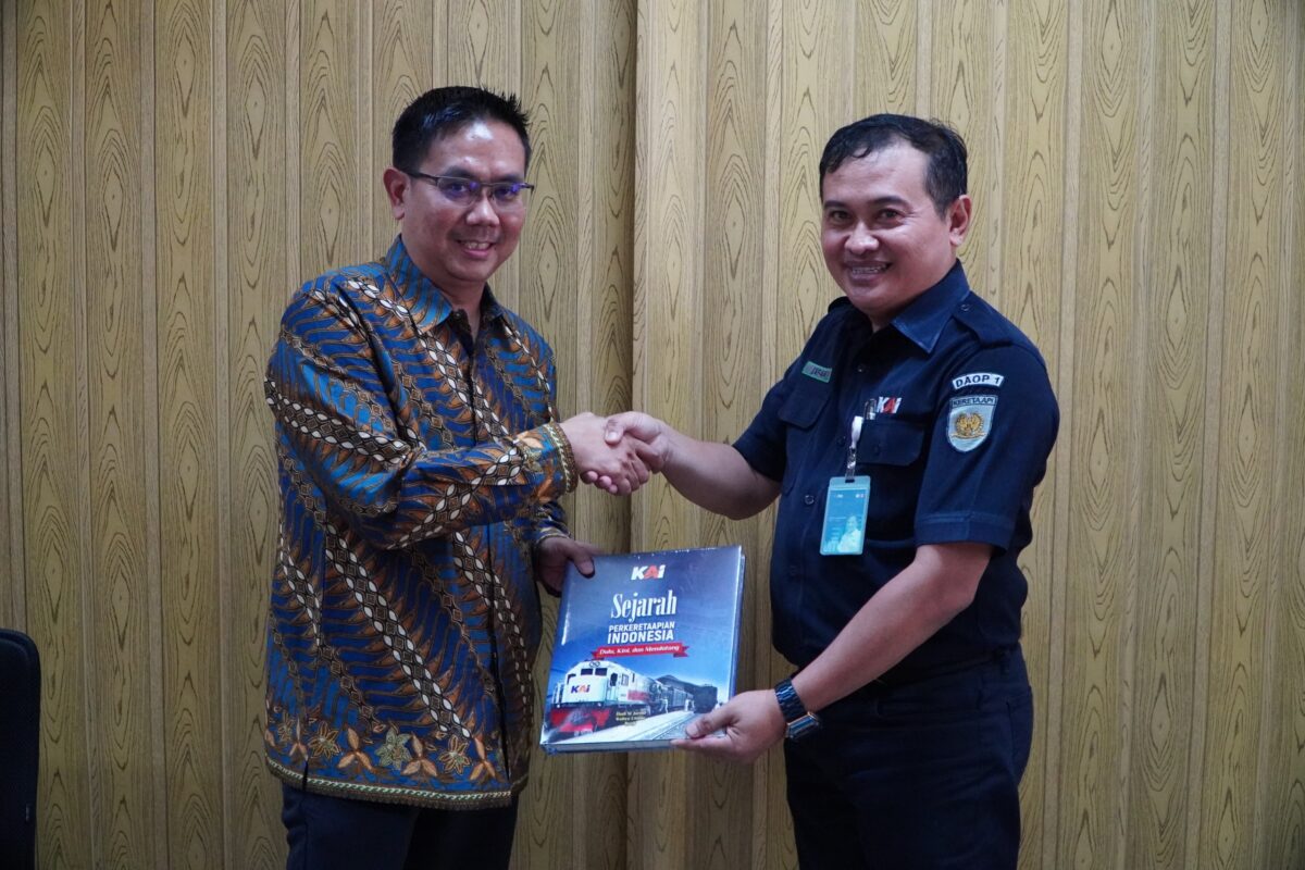 Terima Kunjungan Itjen Kementerian Agama, KAI Daop 1 Jakarta Bahas Transformasi Digital dan Kehumasan