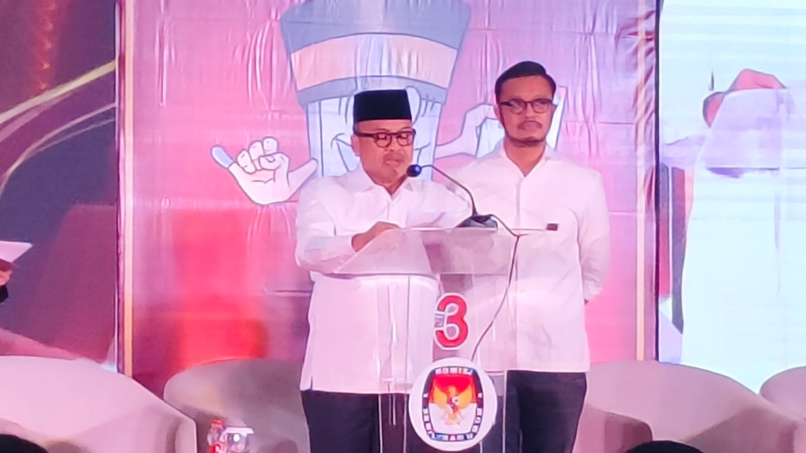 Sarif-Qalby Sesi Closing Tampil Merangkul Wujudkan Kita Bersama di Pilkada Jeneponto