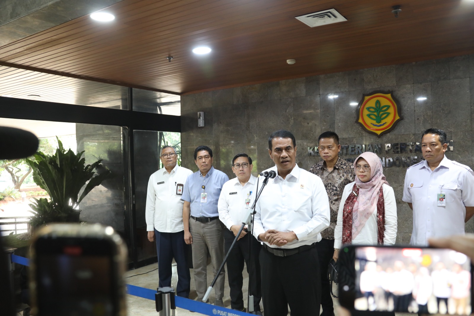 Menteri Pertanian (Mentan) Amran Sulaiman Saat Konferensi Pers