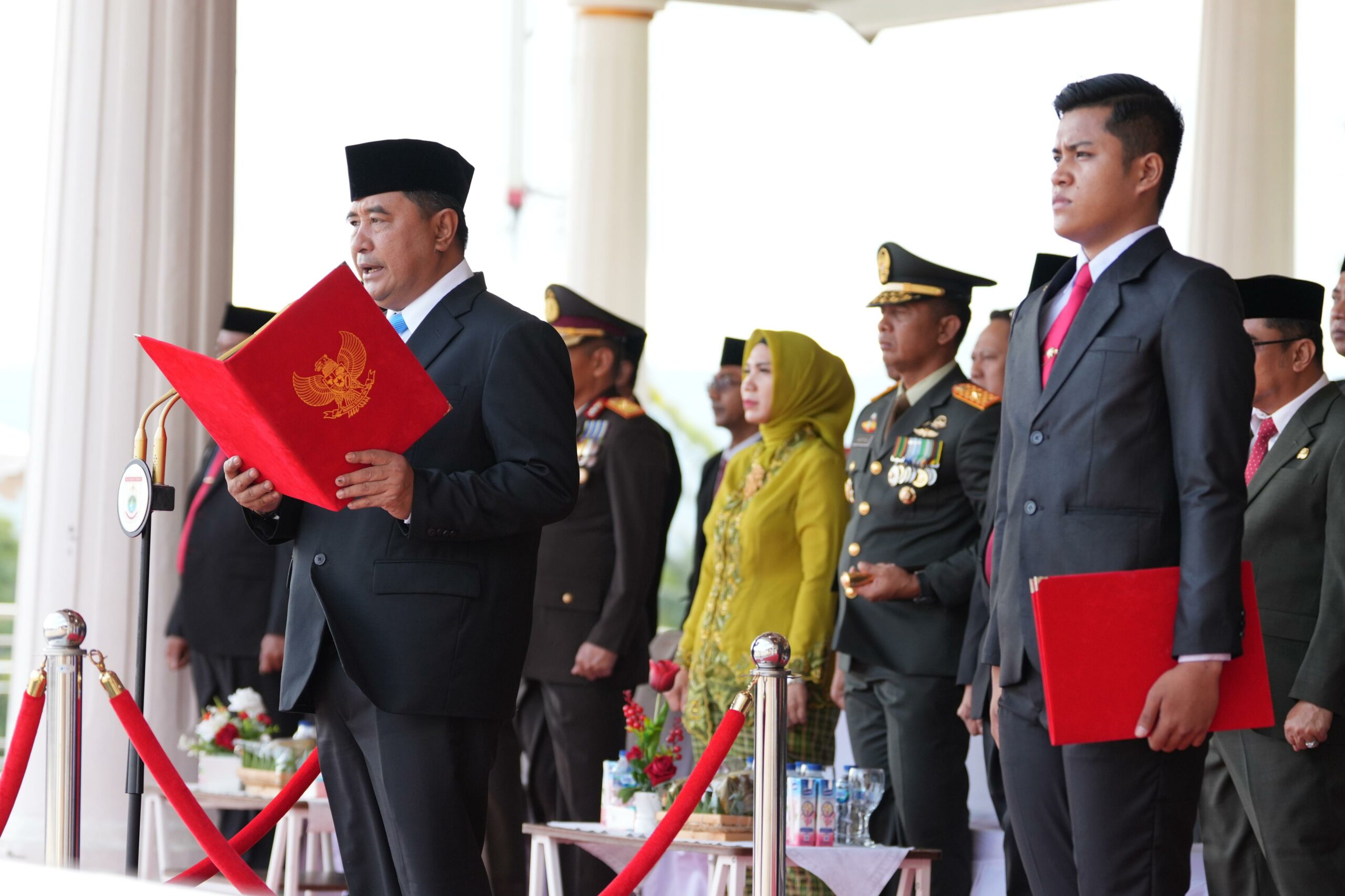 Hari Pahlawan di Sulbar : PJ Gubernur Bahtiar Ajak Warga Teladani Semangat Juang Pahlawan