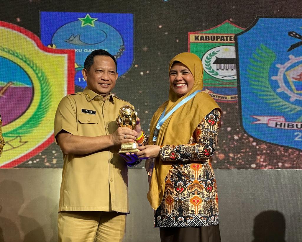 Pemkab Maros Raih Penghargaan UHC Award BPJS Kesehatan