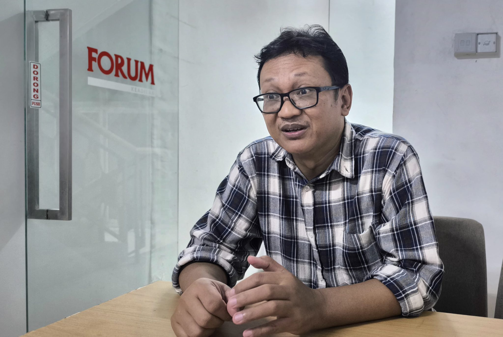 Pengamat Desak Polres Polman Tangkap Pelaku Politik Uang Dalam Pilkada