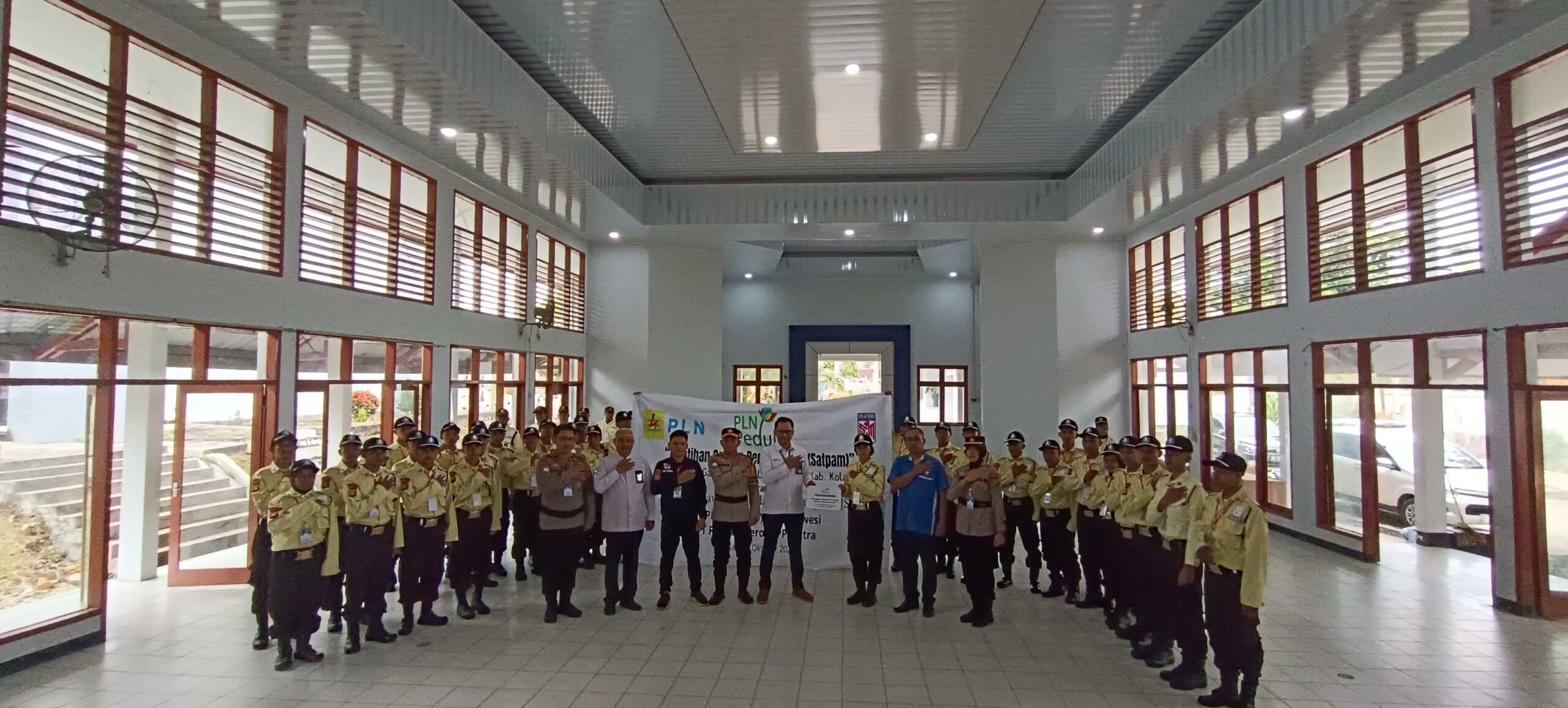 Program PLN Peduli, 25 Pemuda Kolaka Diberi Pelatihan dan Sertifikasi Pengamanan