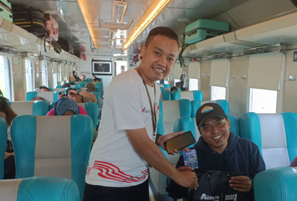 KAI Daop 1 Jakarta Gelar Peringatan Hari Pahlawan di KA Blambangan Ekspres