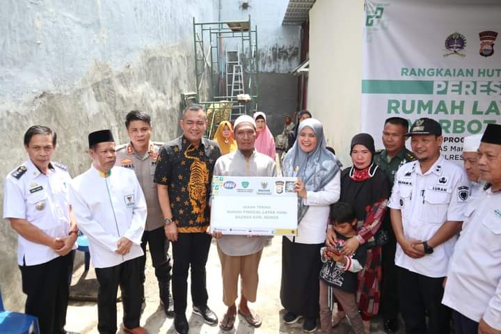 Wakil Bupati Maros Resmikan Rumah Layak Huni Marbot Masjid Bantuan Baznas