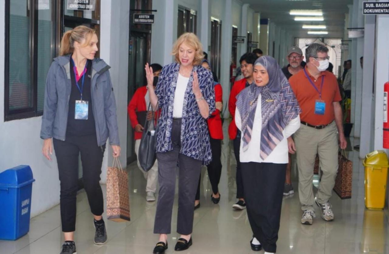 Wakil Bupati Maros Suhartina Bohari Saat Menerima Kunjungan Consulate General Australia