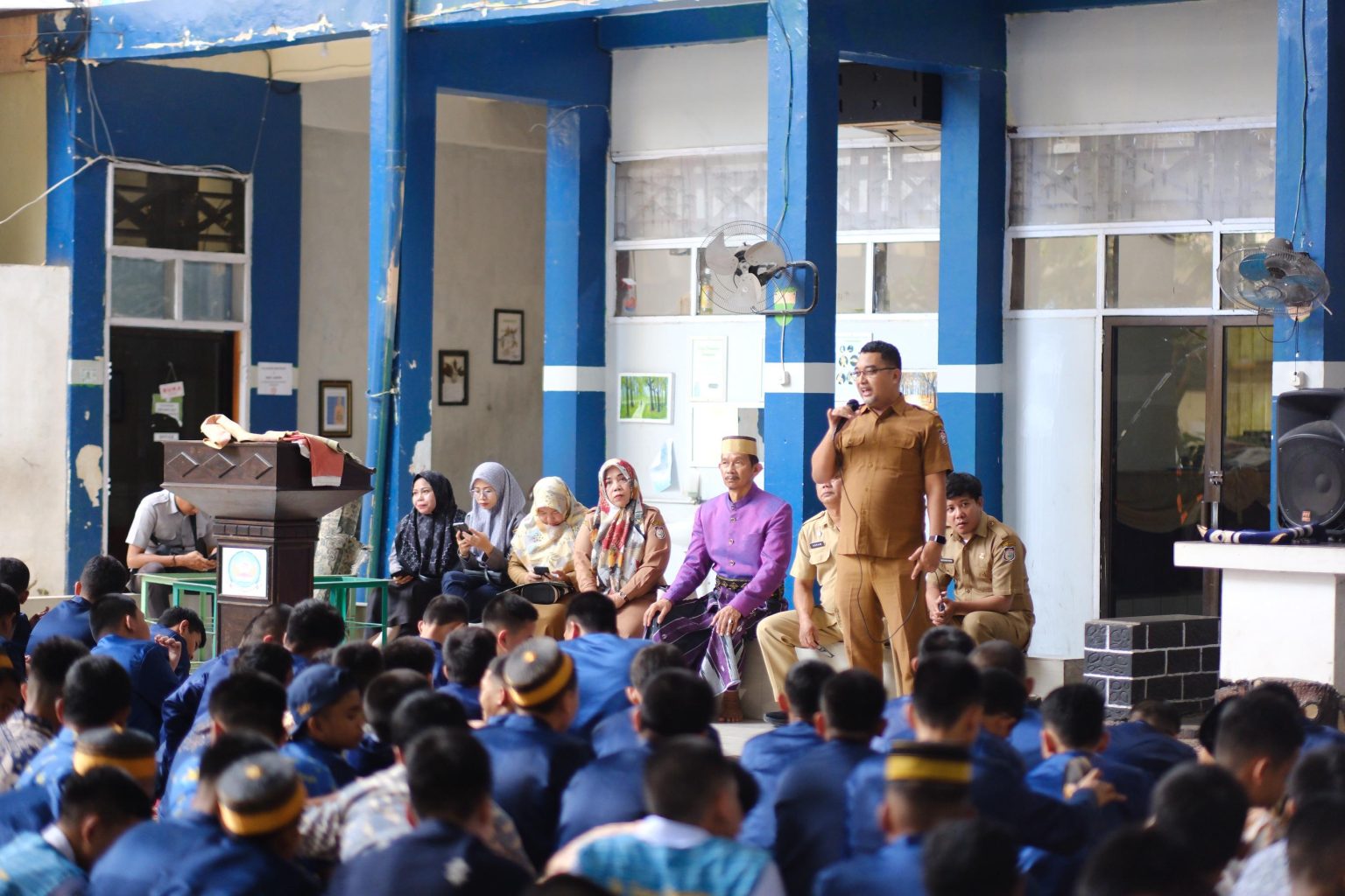 Cerdas Berselancar di Sosial Media: Komitmen Kominfo Makassar Edukasi Generasi Muda