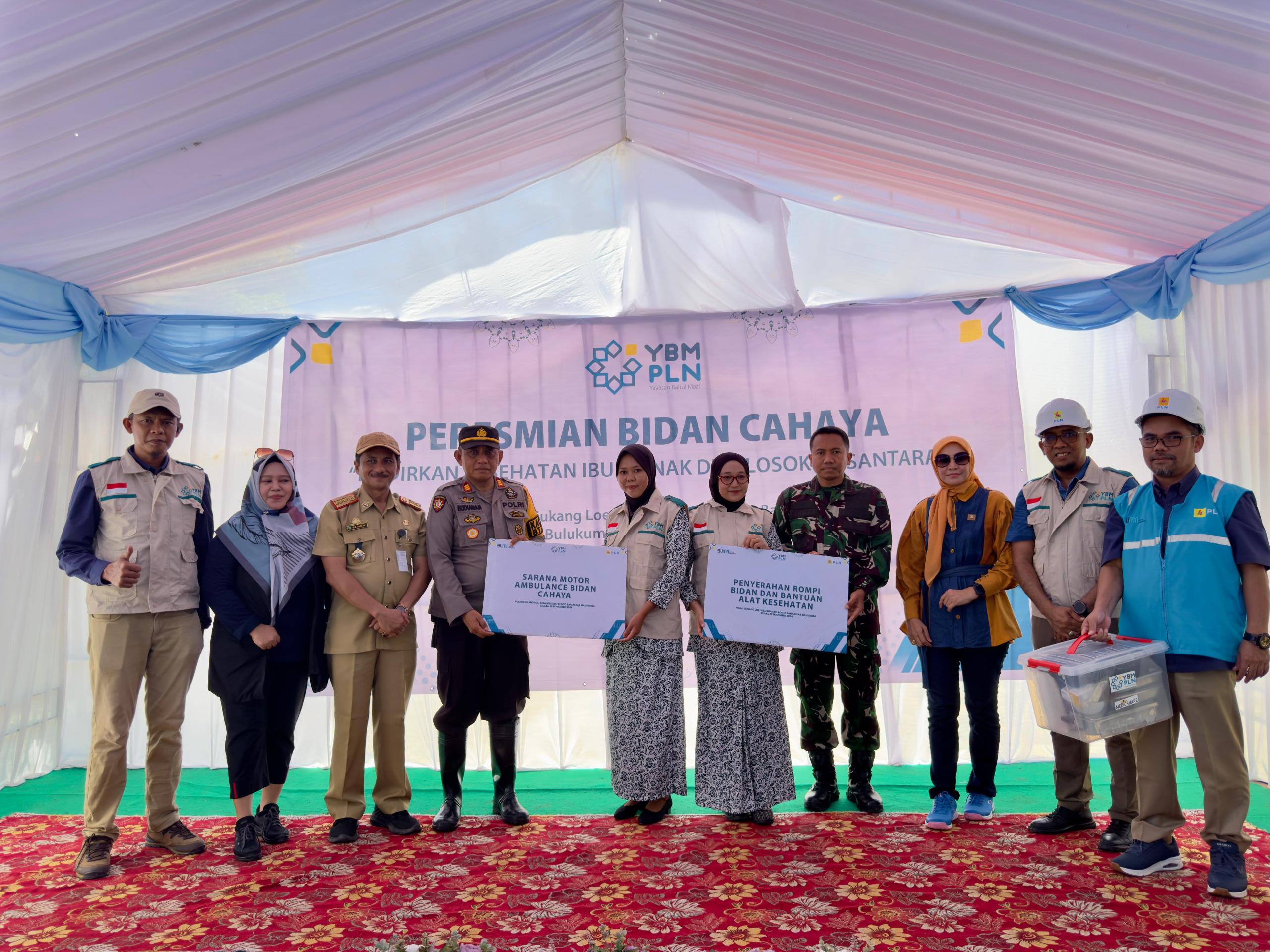 YBM PLN Sulselbar Resmikan Program Bidan Cahaya Untuk Pelayanan Kesehatan Ibu dan Anak Di Pulau Liukang Loe