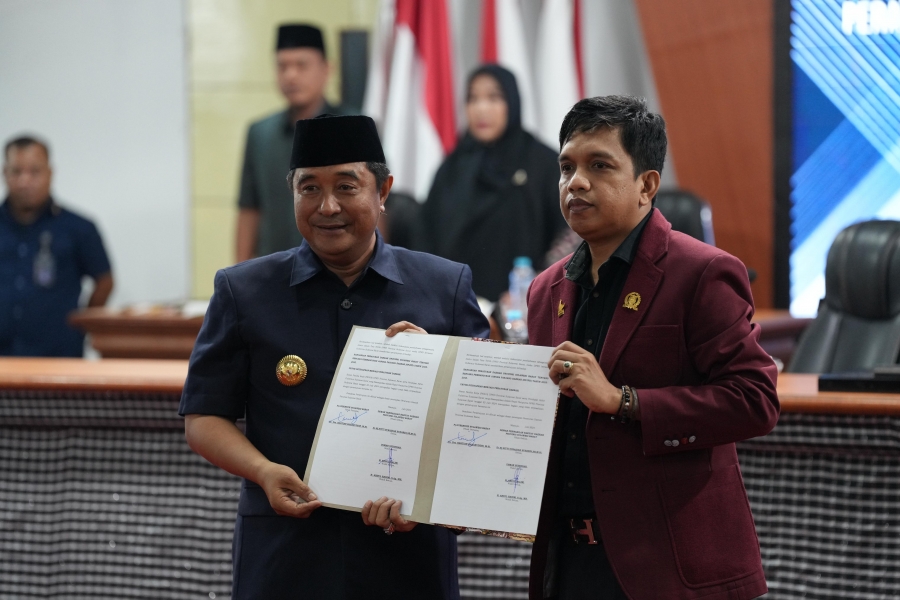 DPRD dan Pemerintah Provinsi Menyetujui Rencana Pembangunan Sulbar 20 Tahun ke Depan