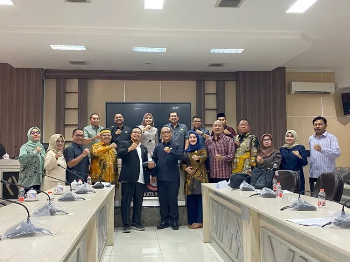 Kunker DPRD Sulbar ke DPRD Kota Makassar untuk Mendalami Penerapan Kode Etik dan Tata Beracara