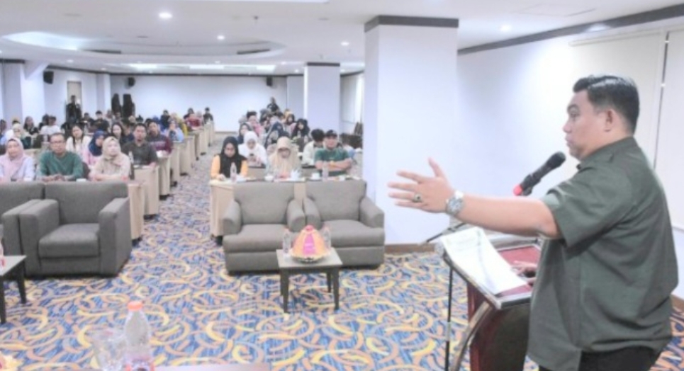Anggota DPRD Makassar Imam Musakkar Saat Gelar Sosialisasi Penyebarluasan Perda Tentang Pencegahan dan Peningkatan Terhadap Perumahan dan Permukiman Kumuh