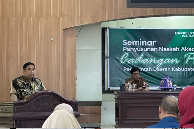 Bupati Maros Chaidir Syam