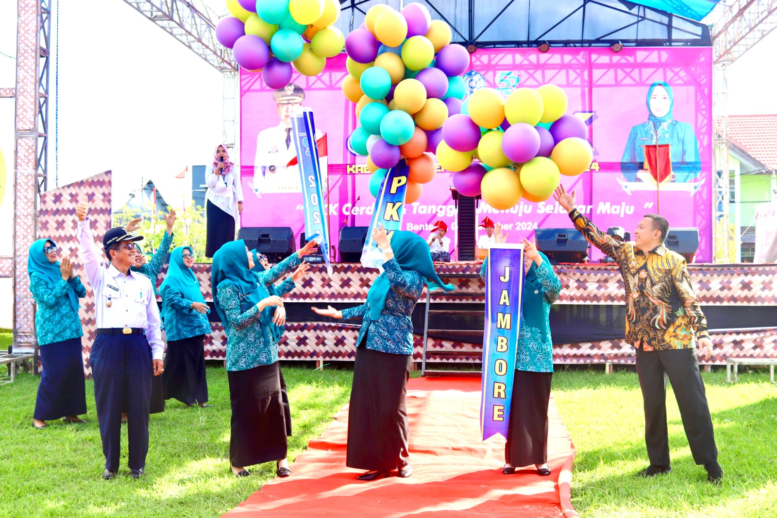 Jambore PKK 2024 : Bupati Selayar Apresiasi Peran PKK dalam Pembangunan Daerah