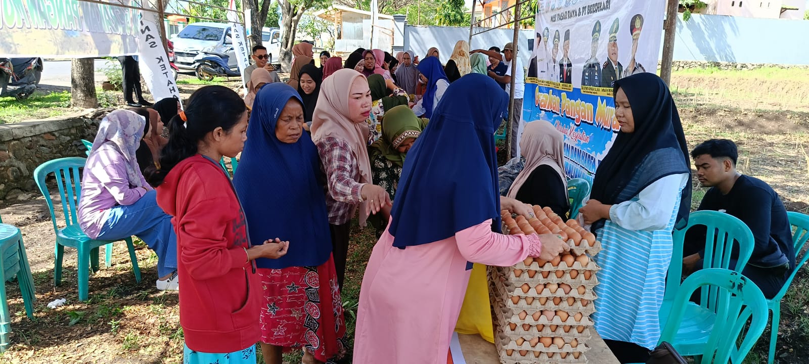 Dinas Ketahanan Pangan Gelar Gerakan Pangan Murah di Desa Kalumpang Loe, Kecamatan Arungkeke