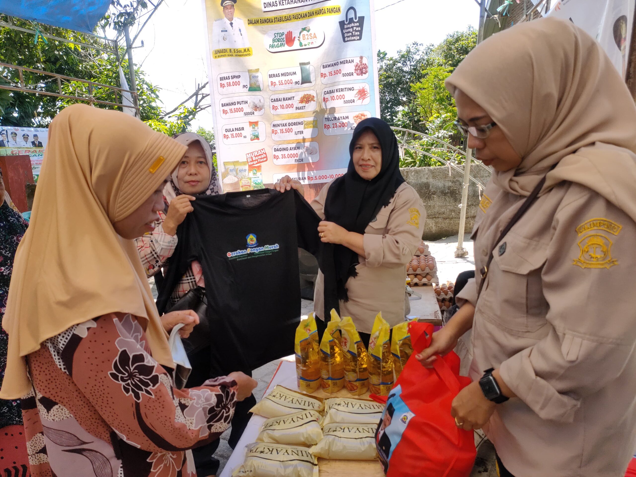 Gerakan Pangan Murah Tim I Dinas Ketahanan Pangan di Kelurahan Bontoraya Berlangsung Sukses