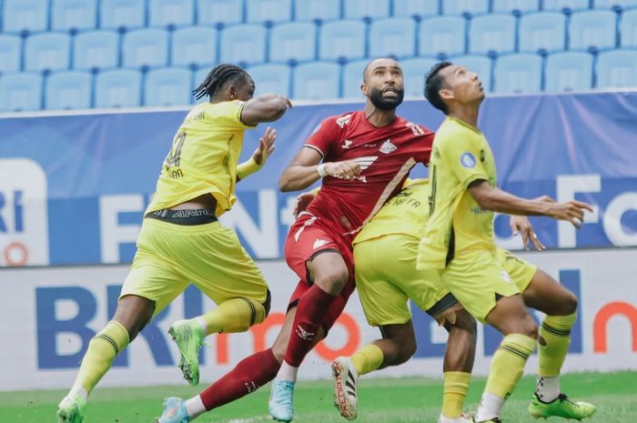 Laga PSM Makassar Kontra Barito Putera Kontroversi 12 Pemain Jadi Sorotan