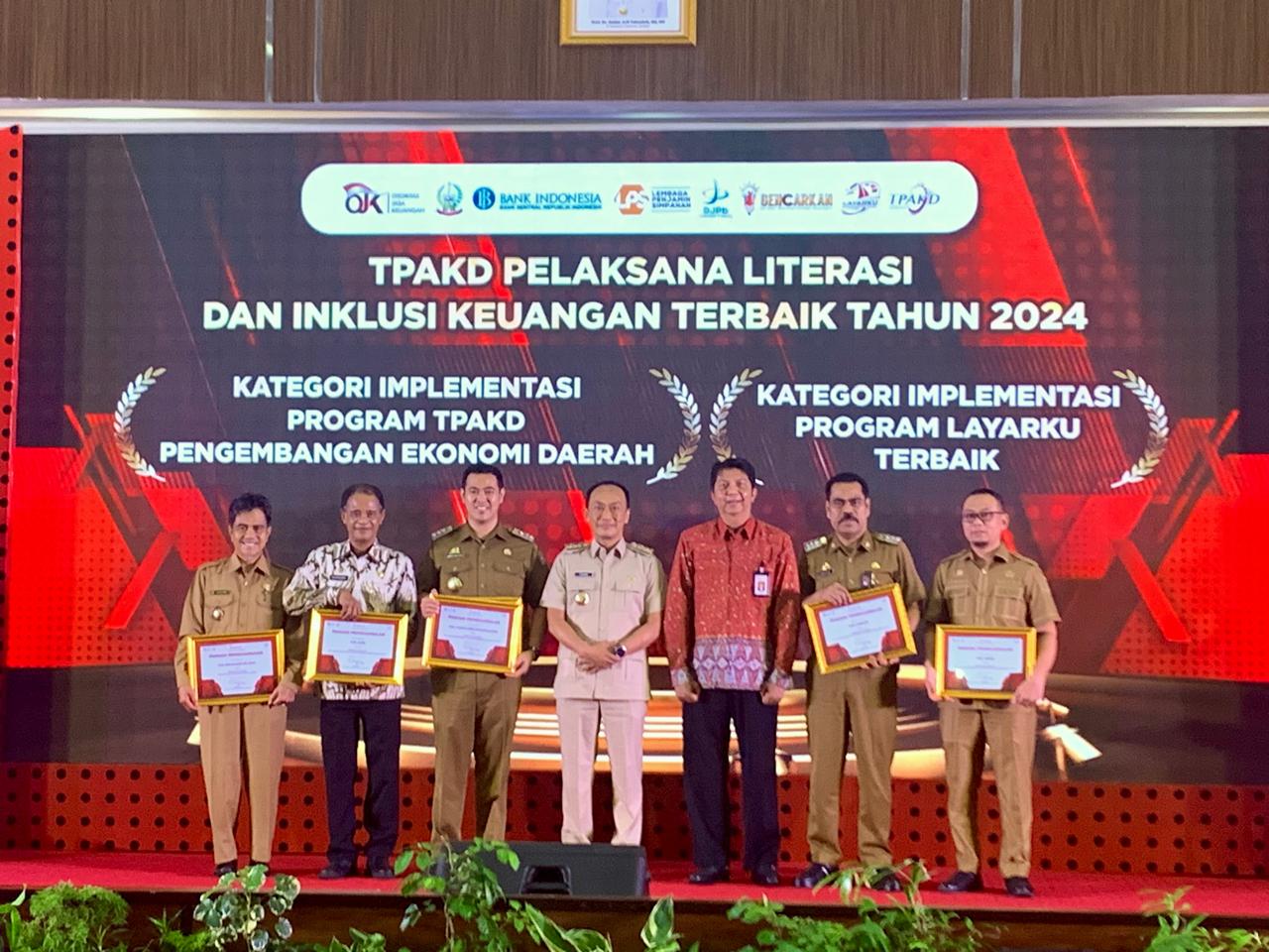 OJK Sulselbar Gelar TPKAD Summit 2024, Beri Penghargaan Sejumlah Daerah