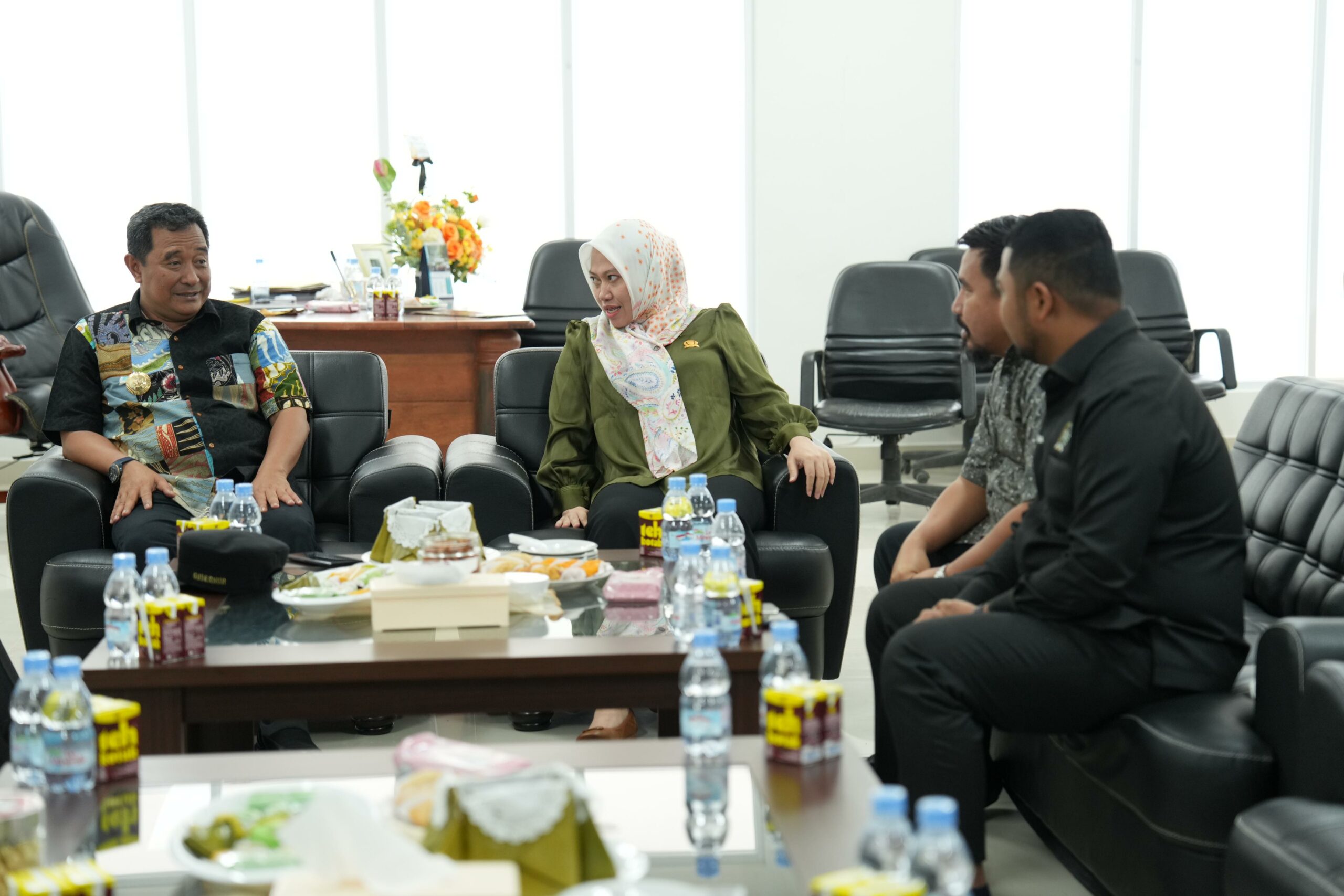Dinas Peternakan Jadi Perda Inisiatif, PJ Gubernur Bahtiar Apresiasi DPRD Sulbar