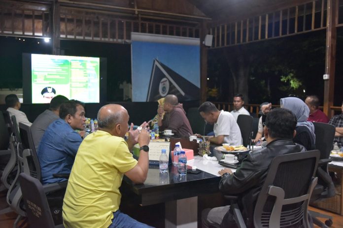 Kabag Persidangan DPRD Sulbar Menghadiri Rapat Persiapan HUT Sulbar ke-20