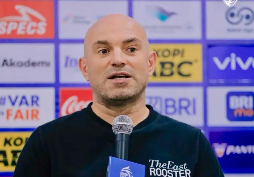 Persib vs PSM Makassar, Tavarez Perhatikan Stamina Pemain Juku Eja