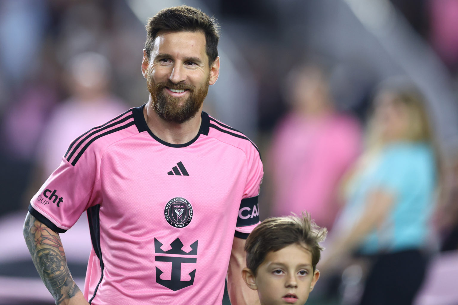 Messi Terima Penghargaan Presidential Medal of Freedom dari Joe Biden