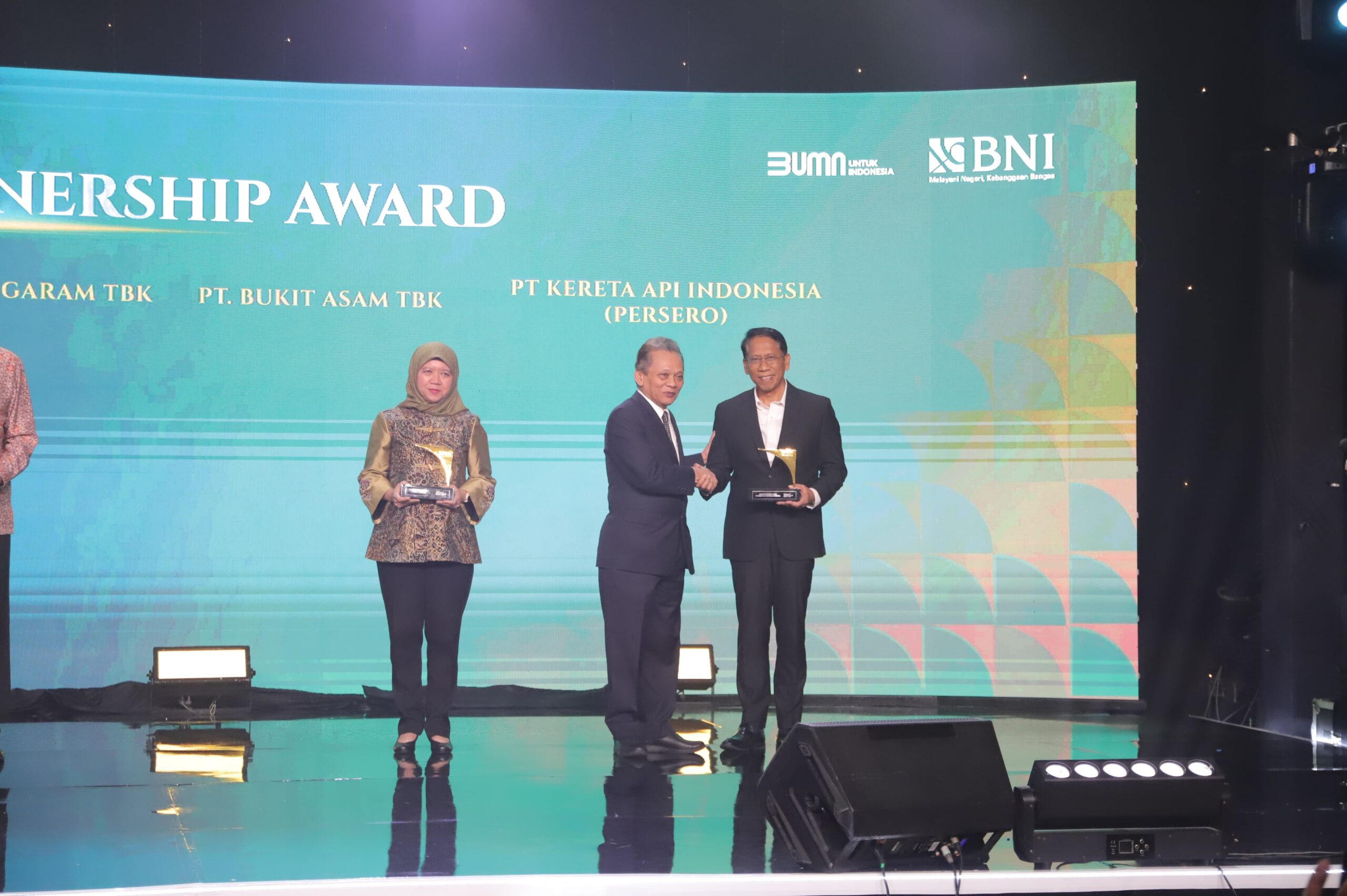 KAI Raih Dua Penghargaan pada BNIdirect Appreciation Night 2024