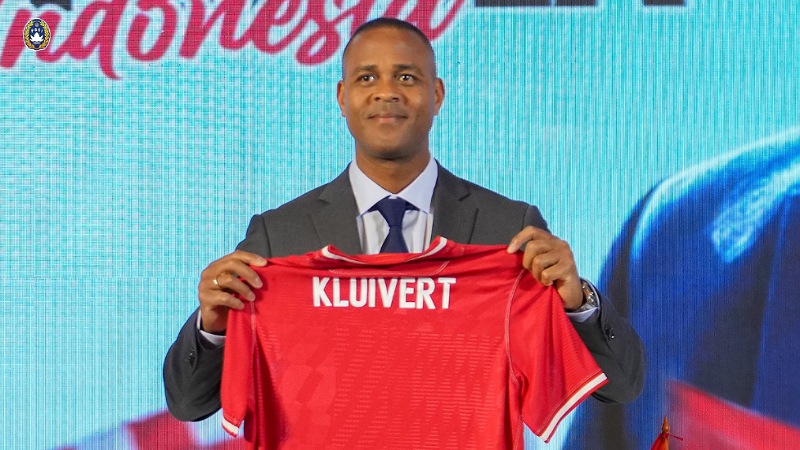 Debut Patrick Kluivert Berakhir Pahit, Soroti Gagalnya Penalti Kevin Diks