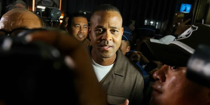 Patrcik Kluivert Tiba di Indonesia, Ditemani Laandzaat