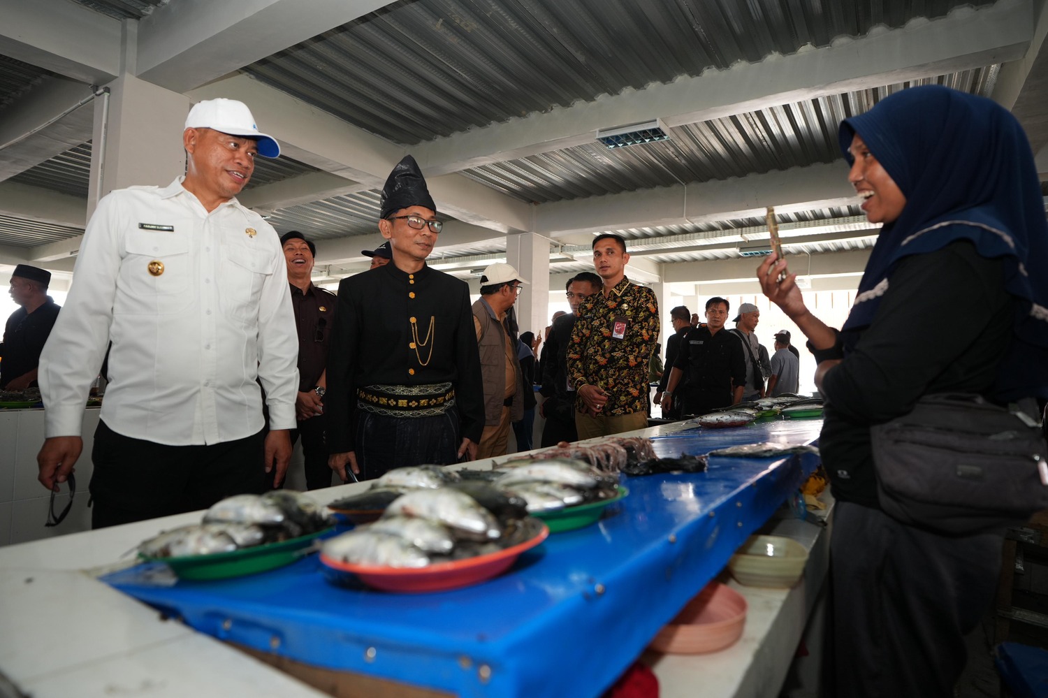 Pj Gubernur Sulsel Tinjau Pasar Sentral Bulukumba: Revitalisasi Dorong Pertumbuhan Ekonomi