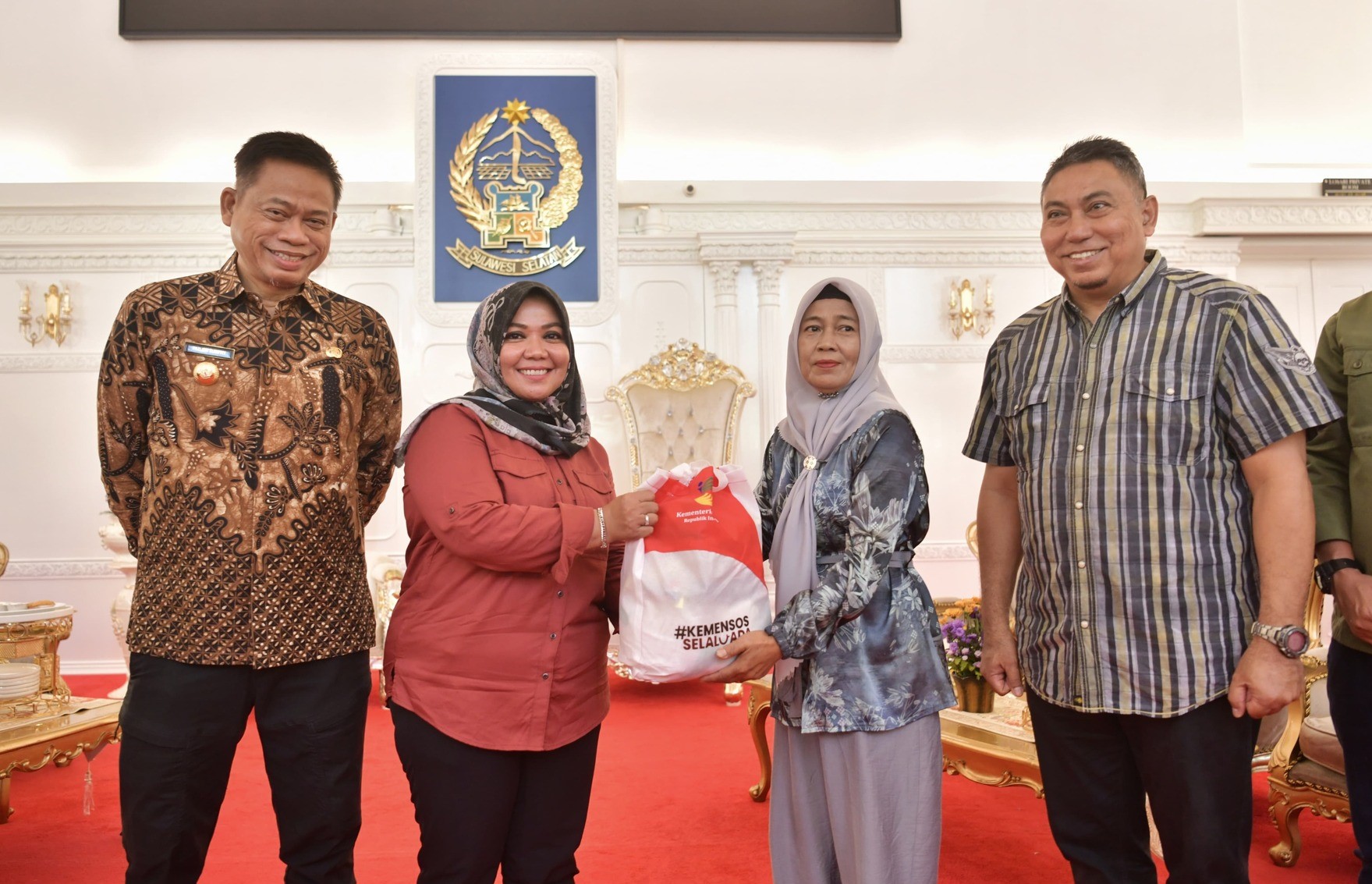 Kemensos RI Salurkan Bantuan Rp1,4 Miliar untuk Korban Banjir Sulsel
