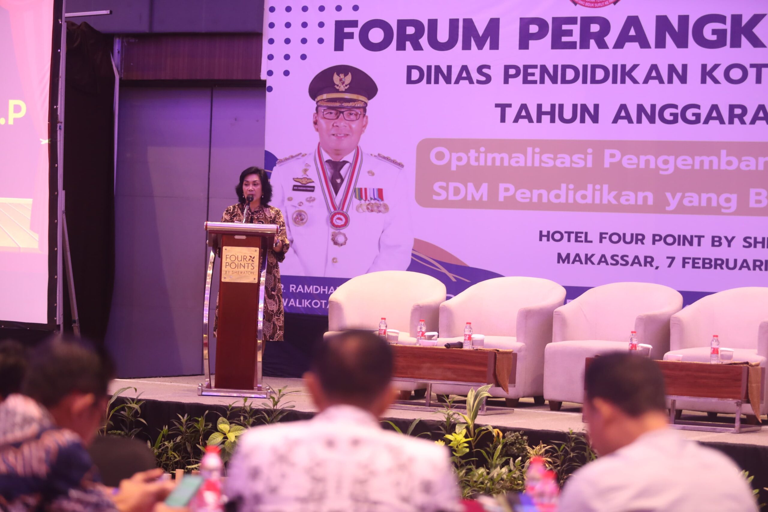 Pelaksana Harian (Plh) Kepala Dinas Pendidikan Kota Makassar Nielma Palamba Saat Memberikan Sambutan Forum Perangkat Daerah Tahun 2025