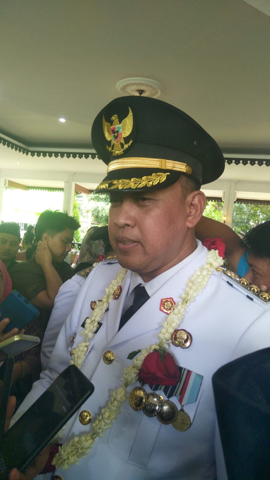 Wali Kota Bekasi Periode 2025-2030, Tri Adhianto Usai Acara Lepas Jabatan PJ Wali Kota Bekasi, R. Gani Muhamad