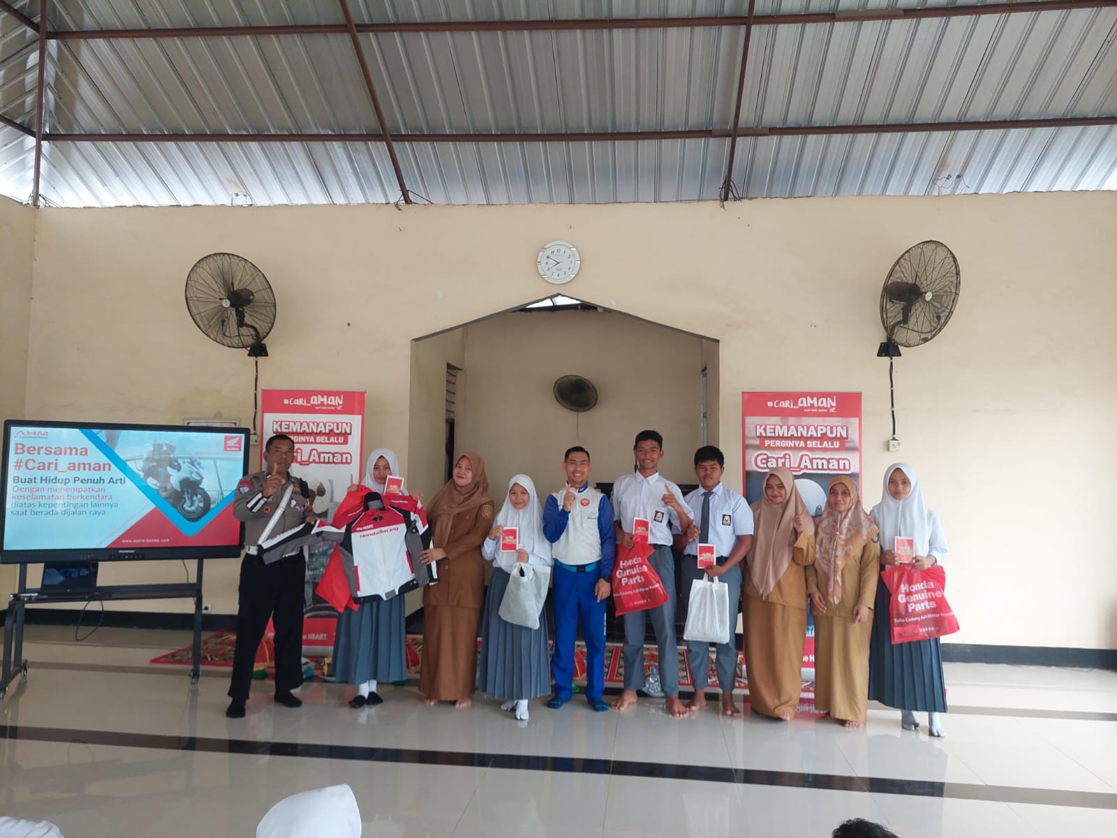 Asmo Sulsel Kembali Beri Edukasi Keselamatan Berkendara untuk Pelajar