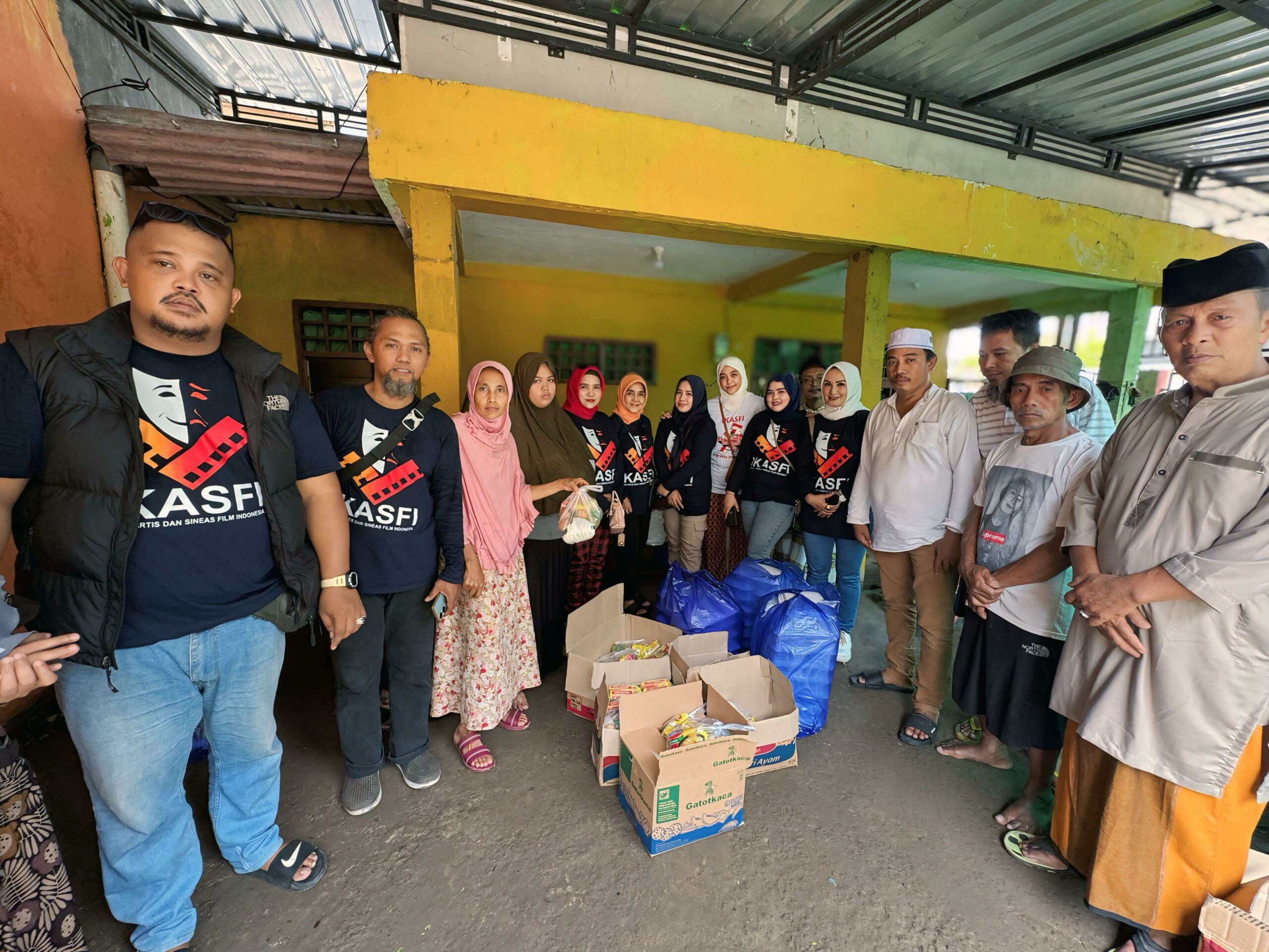 Banjir Terjang Makassar, Ikasfi Gelar Aksi Sosial di Kampung Baru Antang