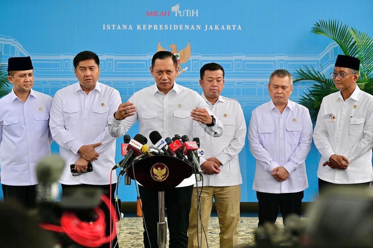 Menteri Transmigrasi Paparkan 5 Program Unggulan dalam Rapat Terbatas dengan Prabowo