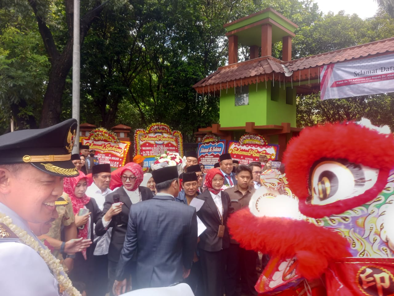 Tri Adhianto dan Abdul Harris Bobihoe Disambut Meriah Masyarakat Bekasi