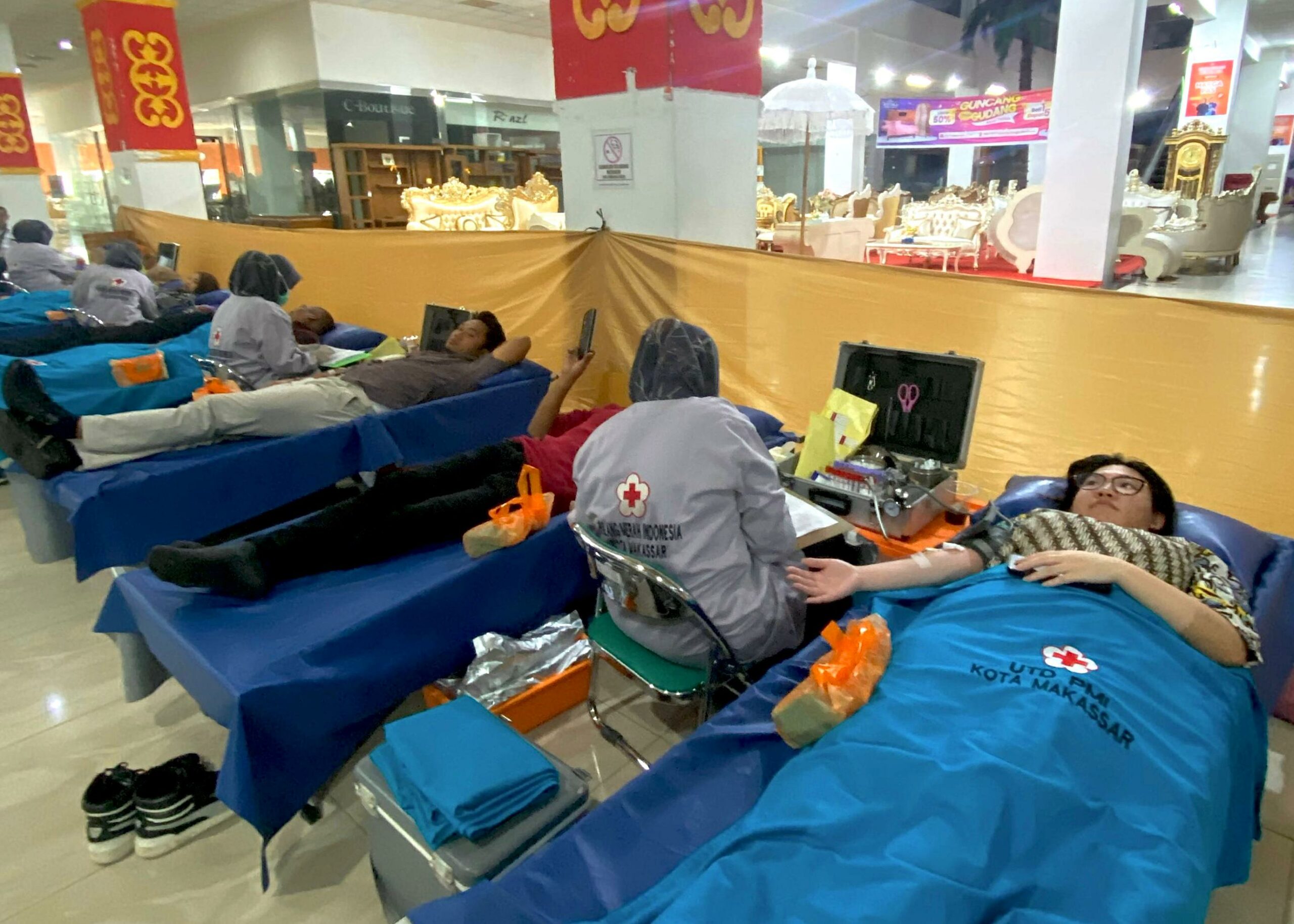 PT GMTD Kolaborasi dengan PMI Kota Makassar, Sukses Kumpulkan 131 Kantong Darah
