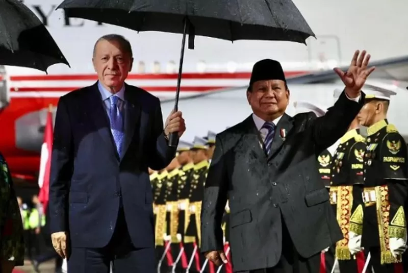 Kunjungan ke Indonesia, Erdogan dan Prabowo Bahas Peningkatan Kerja Sama Pertahanan