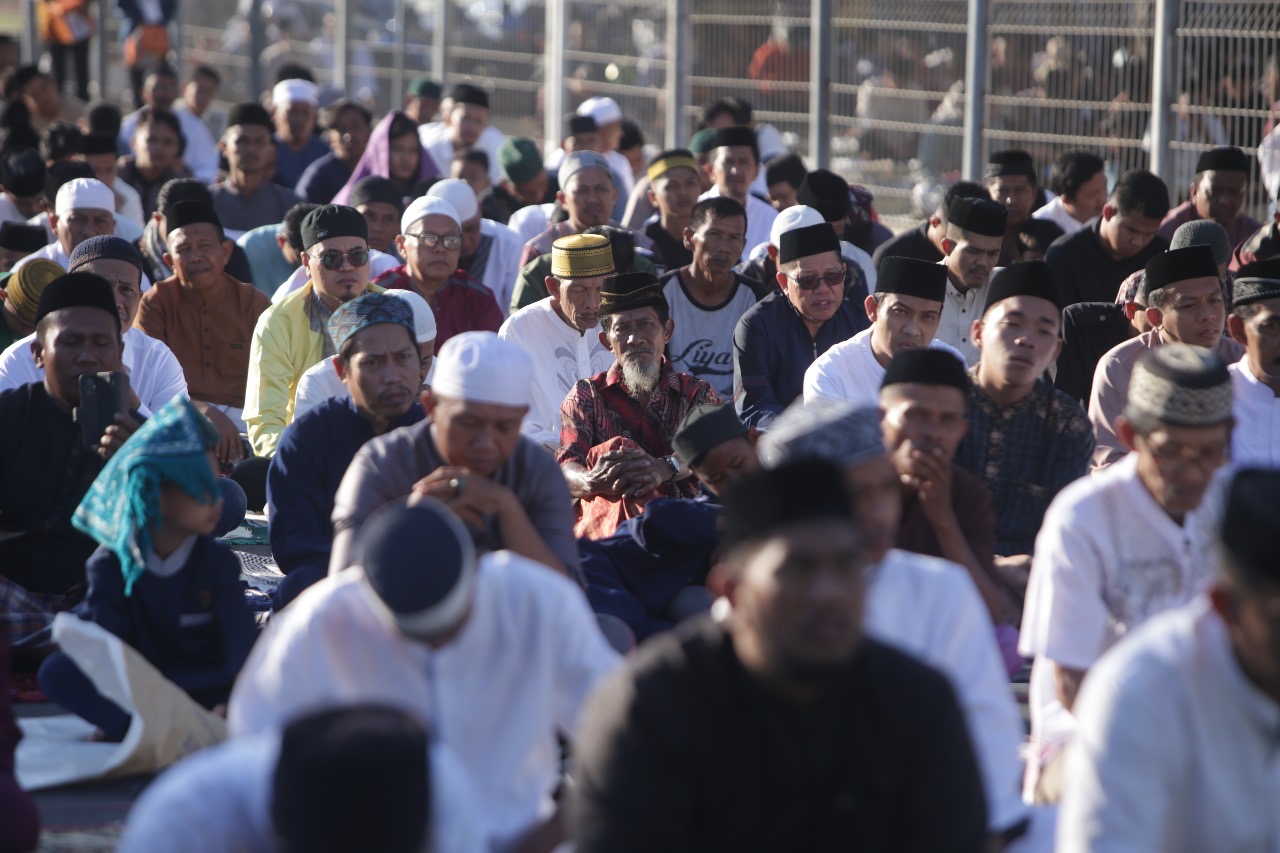Pelindo Regional 4 Gelar Sholat Idulfitri 1446 H di Area Pelabuhan Makassar
